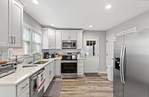 Lexington House | Pet-Friendly 4-Bedroom Retreat in Lexington, KY - Rated 9.6