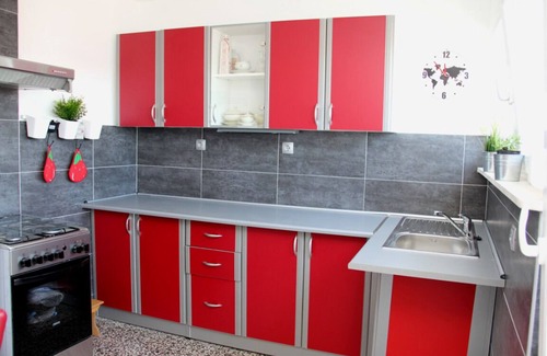 Plisac Apartment | Cozy Apartment with Beautiful Chanel St. Ante Views