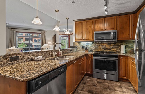 Canmore Condo | Escape to Canmore Living: Pool, Hot Tub & Downtown Access