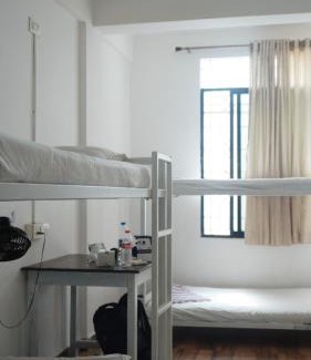 Arambol House | Beachfront Bliss: Rooms, Cafe & Events with Ocean Views