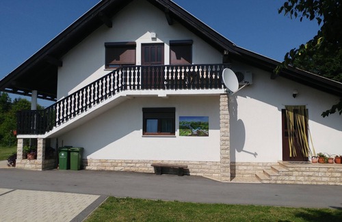Smoljanac House | New 4-Star Apartment Near Plitvice National Park
