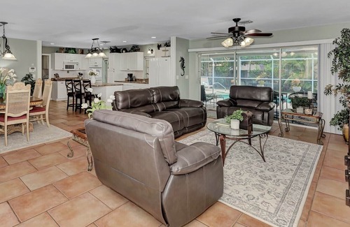 South Venice House | Discover Your Perfect Getaway: 3 King Beds & Pool Access