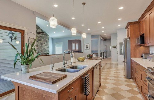 Cottonwood Heights Condo | Experience Ultimate Comfort near Alta, Snowbird & Solitude