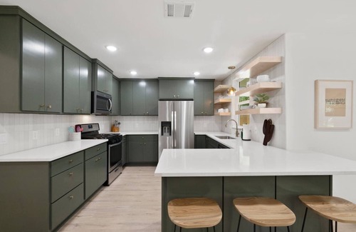 Windsor Park House | This Must Be The Place: Family-Friendly with Kitchen Amenities