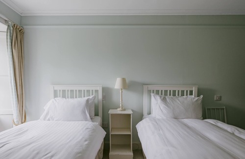 Calvine Apartment | Renovated Farmhouse with Family-Friendly Apartments
