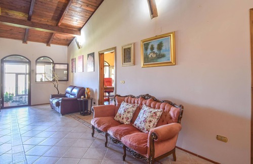 Motta San Giovanni House | Elegant Italian-Style Apartment with Sea View and Spa