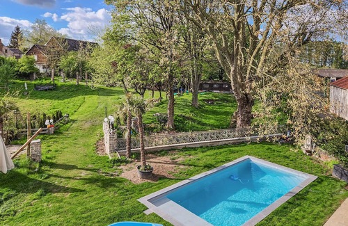 Maubeuge House | Beautiful Vacation Home with Pool and Garden Stream
