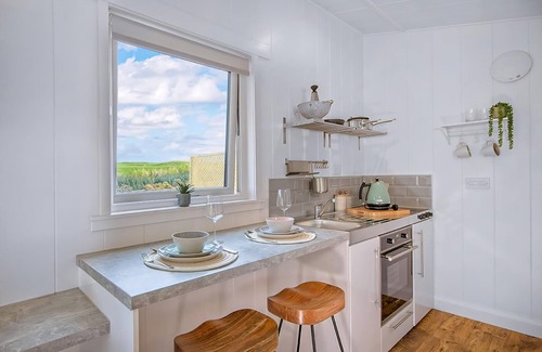 Castle Douglas Ski Chalet | Ideal Studio Lodge for Couples with Spa and Hot Tub