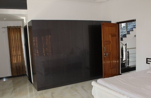 Morjim Villa | Modern Villa with Art Deco Style and Private Pool Retreat
