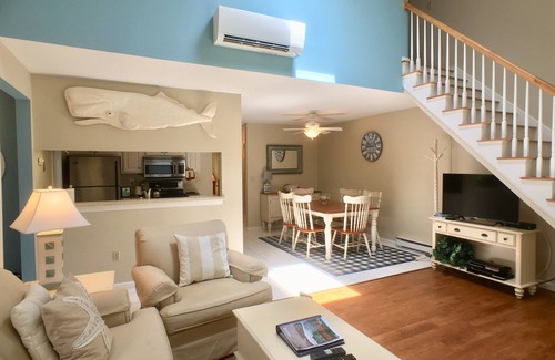 Brewster Condo | Billington Retreat: 2 Bedrooms, Pool & Rated 9.4/10!