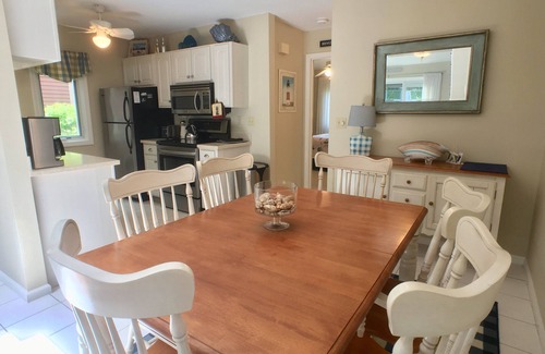 Brewster Condo | Billington Retreat: 2 Bedrooms, Pool & Rated 9.4/10!