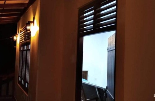 Koggala Apartment | Cozy Thisali Homestay: Family-Friendly Retreat Awaits