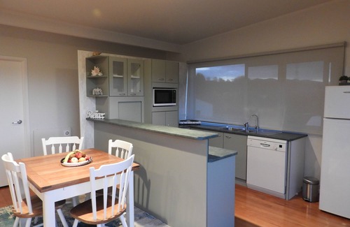 Ruakaka House | Pet-Friendly Retreat at Thistle Do Beach Bach, Ruakaka