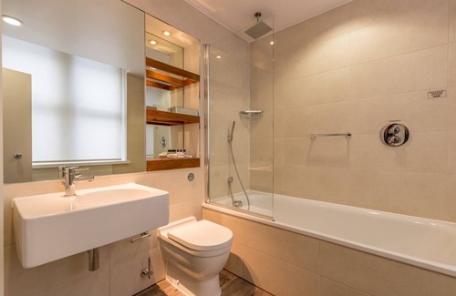 Holborn and Covent Garden Hotel | Discover Thistle London Holborn: Spa Bliss & Eco-Friendly Stays
