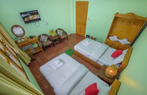 Sagaing Hotel | Thit Sar Shin Guest House