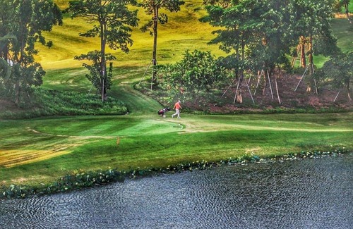 Van Giang Apartment | Unforgettable THOC ECOPARK Blue Home with Golf Course View