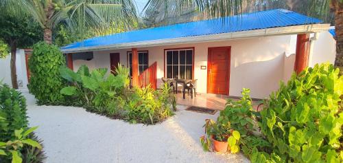 Thoddoo Hotel | Experience Thoddoo Island Life with Oceanfront Amenities