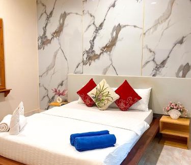 Thoddoo Hotel | Thoddoo Retreat Grand: Ocean View & Private Beach Access