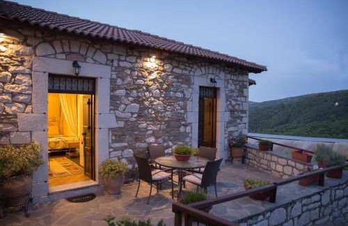 Ano Doliana House | Budget-Friendly Tholos: Family Comfort & Kitchen Amenities