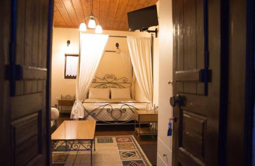 Ano Doliana House | Budget-Friendly Tholos: Family Comfort & Kitchen Amenities