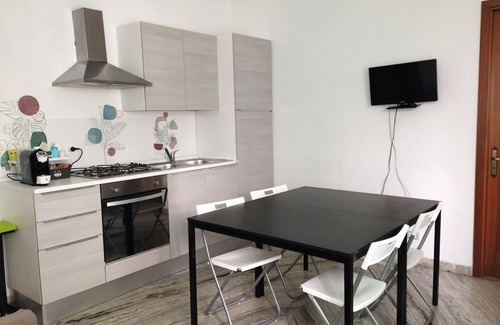 Comiso Apartment | Thomas' Home: Family-Friendly Retreat with Kitchen Access