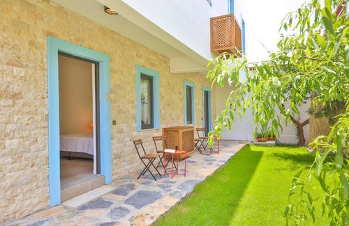 Datca City Center Apartment | Family-Friendly Thomas Suites Datça with Breakfast Included