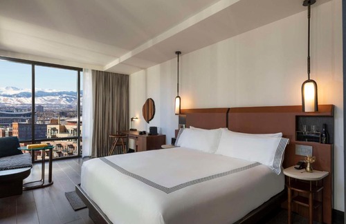 LoDo Hotel | Discover Thompson Denver by Hyatt – Pet Friendly & Family Fun