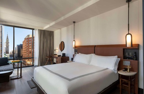 LoDo Hotel | Discover Thompson Denver by Hyatt – Pet Friendly & Family Fun