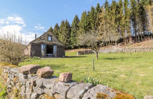 Scarborough House | Top-Rated Thompson Rigg Barn: Family-Friendly Retreat
