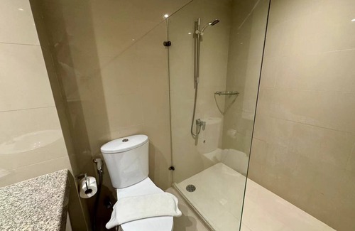 Ramkhamhaeng Hotel | Comfortable Stay at Thomson Hotel Huamark - 4-Star Experience