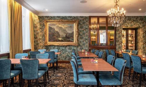 Skien Hotel | Enjoy Comfort at Thon Hotel Høyers with Hot Tub & Dining