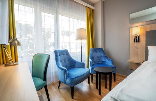 Lillestrom Hotel | Discover Comfort at Thon Hotel Lillestrøm with Hot Tub