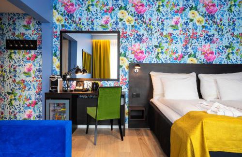 Molde Hotel | Top-Rated Thon Hotel Moldefjord with Family-Friendly Amenities