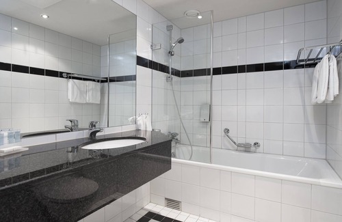 Ski Hotel | Guest-Rated Thon Hotel Ski with Breakfast & Family Amenities