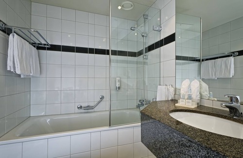 Ski Hotel | Guest-Rated Thon Hotel Ski with Breakfast & Family Amenities