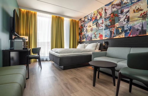 Lorenskog Hotel | Explore Thon Hotel Snø: Family-Friendly with Top Amenities
