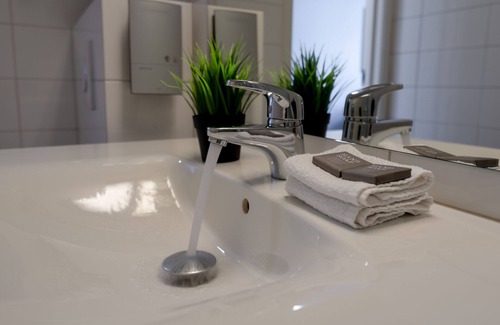 Maloy Hotel | Discover Thon Partner Hotel Måløy: Family-Friendly Comfort