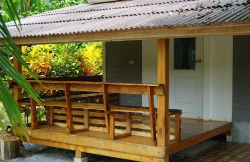 Ban Wang Hom House | Cozy Thong Tiny House - Child Friendly & Highly Rated Stay