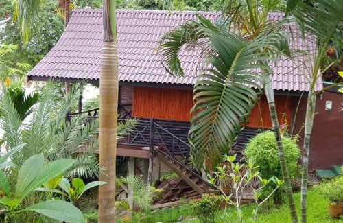 Luang Prabang House | Discover Thongbay Guesthouse: Oceanfront Bliss Awaits