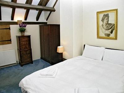 Iden House | Pet-Friendly Thornsdale Oast House - Rated 9.6/10 by Guests
