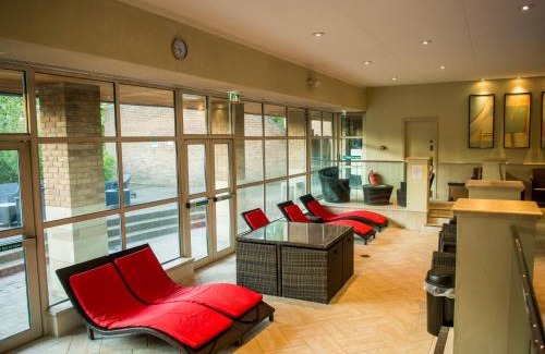 Chapeltown Hotel | Relax at Thorpe Park Hotel and Spa with Pool & Ocean Views