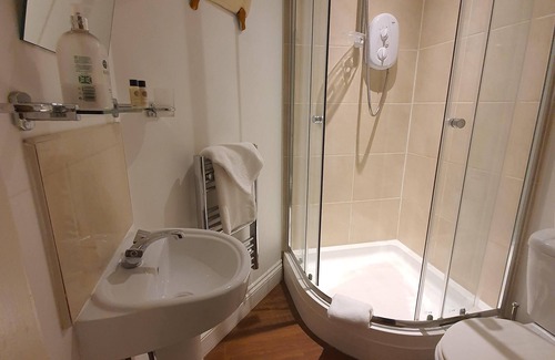Stockton-on-Tees Bed & Breakfast | Relax at Thorpe Thewles Lodge with Spa & Breakfast Included