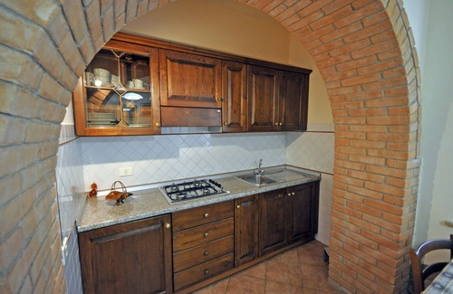 Montecatini Val di Cecina House | Pet-Friendly Three-Room Apartment with Pool & Ocean View