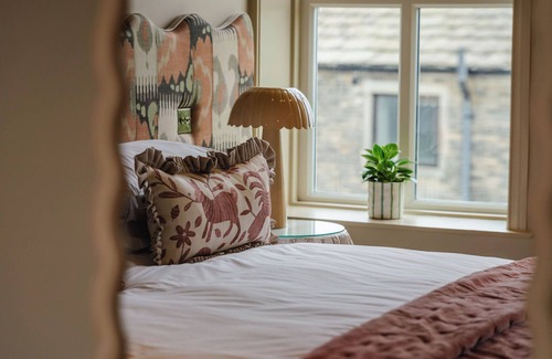 Grange Moor Hotel | Three Acres Inn & Restaurant