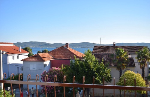 Sveti Filip i Jakov Apartment | Beautiful Three-Bedroom Apartment with Sea View in Sveti Filip i Jakov