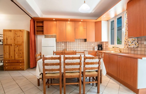 Paros Apartment | Exceptional Three Bedroom Apartment Steps from Livadia Beach