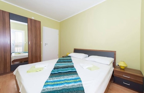 Cilipi Apartment | Family-Friendly Three Bedroom Apartment in Čilipi, Dubrovnik