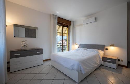 Dongo Apartment | Inviting Lake View Apartment - Larihome A57, 4-Star Stay