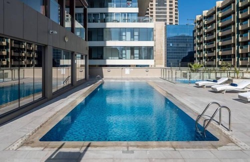 Al Mankhool Apartment | Spacious 3-Bedroom Apartment Near Al Maya Supermarket
