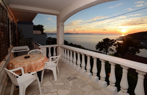 Zavalatica Apartment | Sea View Three-Bedroom Apartment in Zavalatica, Korčula